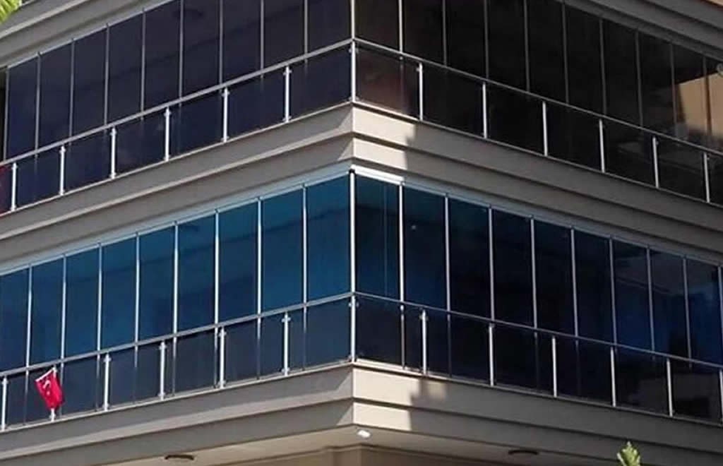 katlanır cam balkon